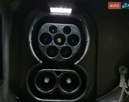 Синій Кіа Niro, об'ємом двигуна 0 л та пробігом 71 тис. км за 24900 $, фото 34 на Automoto.ua