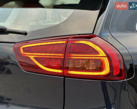 Синий Киа Niro, объемом двигателя 0 л и пробегом 44 тыс. км за 21700 $, фото 24 на Automoto.ua