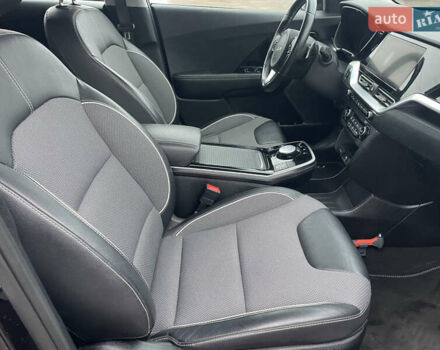 Синий Киа Niro, объемом двигателя 0 л и пробегом 95 тыс. км за 17900 $, фото 26 на Automoto.ua