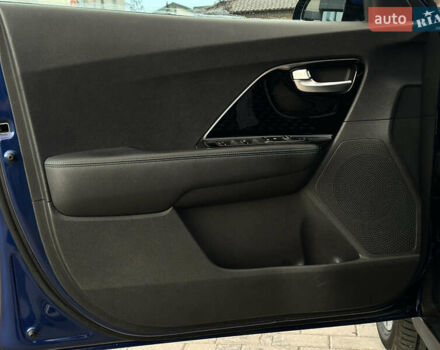 Синий Киа Niro, объемом двигателя 0 л и пробегом 109 тыс. км за 18950 $, фото 31 на Automoto.ua