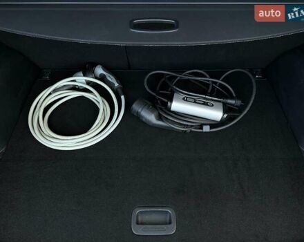 Синий Киа Niro, объемом двигателя 0 л и пробегом 75 тыс. км за 23200 $, фото 68 на Automoto.ua