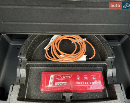 Синий Киа Niro, объемом двигателя 0 л и пробегом 77 тыс. км за 21606 $, фото 39 на Automoto.ua