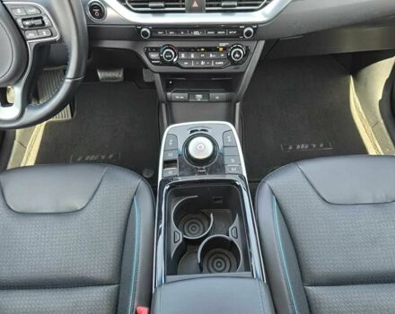 Кіа Niro 2022 у Кропивницькому (Кіровограді) на Automoto.ua Синій Кіа Niro, об'ємом двигуна 0 л та пробігом 14 тис. км за 14000 $, фото 8 на Automoto.ua