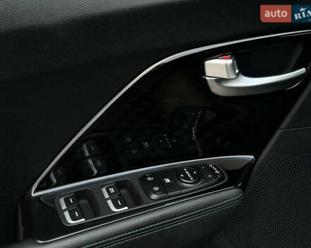 Синій Кіа Niro, об'ємом двигуна 0 л та пробігом 44 тис. км за 22700 $, фото 35 на Automoto.ua