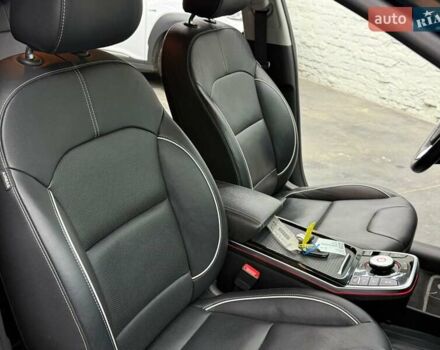 Синий Киа Niro, объемом двигателя 0 л и пробегом 130 тыс. км за 19037 $, фото 24 на Automoto.ua