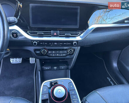 Синий Киа Niro, объемом двигателя 0 л и пробегом 95 тыс. км за 21100 $, фото 30 на Automoto.ua