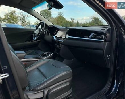 Синий Киа Niro, объемом двигателя 0 л и пробегом 75 тыс. км за 23200 $, фото 73 на Automoto.ua
