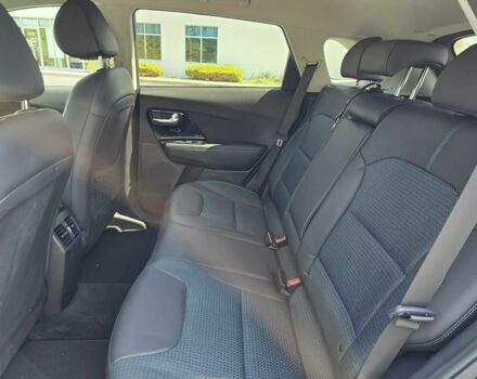 Кіа Niro 2022 у Кропивницькому (Кіровограді) на Automoto.ua Синій Кіа Niro, об'ємом двигуна 0 л та пробігом 14 тис. км за 14000 $, фото 10 на Automoto.ua