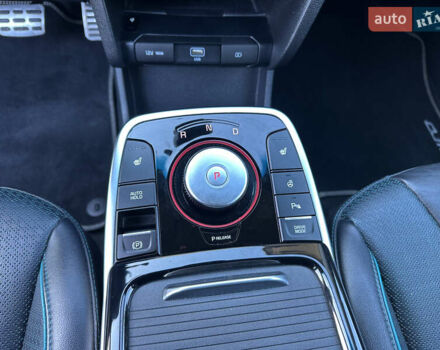 Синий Киа Niro, объемом двигателя 0 л и пробегом 95 тыс. км за 21100 $, фото 38 на Automoto.ua