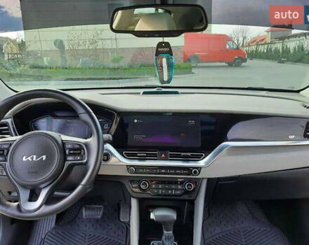 Синий Киа Niro, объемом двигателя 1.58 л и пробегом 85 тыс. км за 16400 $, фото 19 на Automoto.ua