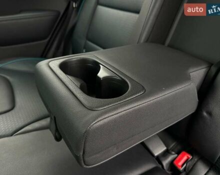 Синій Кіа Niro, об'ємом двигуна 0 л та пробігом 71 тис. км за 24900 $, фото 82 на Automoto.ua