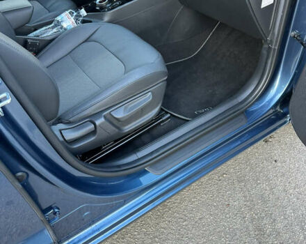 Синій Кіа Niro, об'ємом двигуна 0 л та пробігом 114 тис. км за 24800 $, фото 49 на Automoto.ua