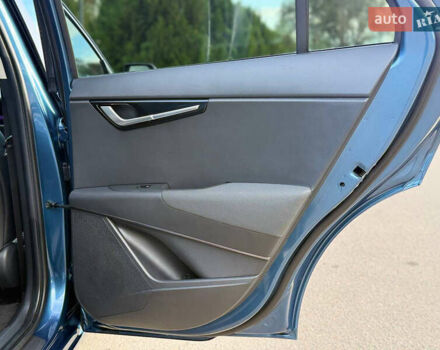Синий Киа Niro, объемом двигателя 0 л и пробегом 108 тыс. км за 22350 $, фото 83 на Automoto.ua