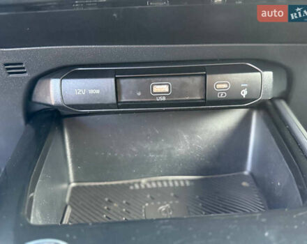 Синий Киа Niro, объемом двигателя 0 л и пробегом 108 тыс. км за 22350 $, фото 59 на Automoto.ua