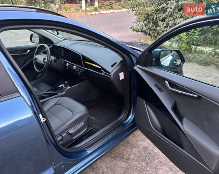 Синій Кіа Niro, об'ємом двигуна 0 л та пробігом 120 тис. км за 22500 $, фото 7 на Automoto.ua