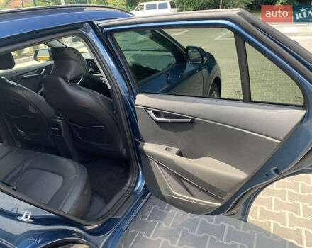 Синій Кіа Niro, об'ємом двигуна 0 л та пробігом 137 тис. км за 20500 $, фото 28 на Automoto.ua