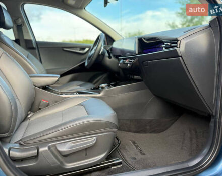 Синий Киа Niro, объемом двигателя 0 л и пробегом 108 тыс. км за 22350 $, фото 75 на Automoto.ua