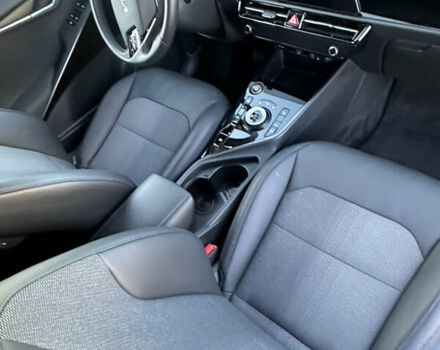 Синий Киа Niro, объемом двигателя 0 л и пробегом 48 тыс. км за 23850 $, фото 39 на Automoto.ua