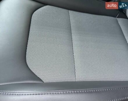 Синій Кіа Niro, об'ємом двигуна 0 л та пробігом 59 тис. км за 24950 $, фото 49 на Automoto.ua