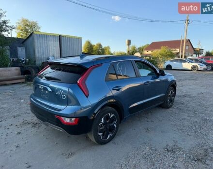 Синій Кіа Niro, об'ємом двигуна 0 л та пробігом 100 тис. км за 15200 $, фото 4 на Automoto.ua