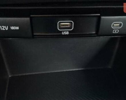 Синій Кіа Niro, об'ємом двигуна 0 л та пробігом 59 тис. км за 24950 $, фото 62 на Automoto.ua