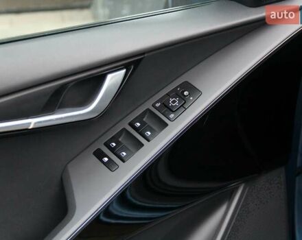 Синій Кіа Niro, об'ємом двигуна 0 л та пробігом 81 тис. км за 20800 $, фото 15 на Automoto.ua