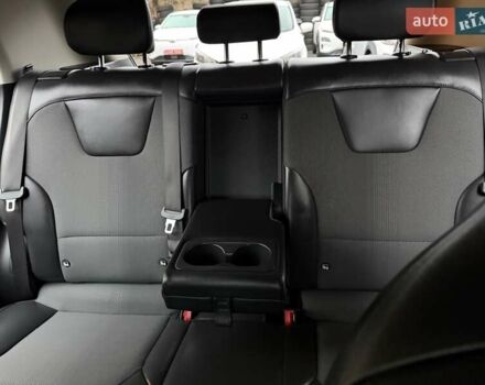 Синій Кіа Niro, об'ємом двигуна 0 л та пробігом 59 тис. км за 24950 $, фото 30 на Automoto.ua