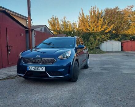 Синий Киа Niro, объемом двигателя 1.58 л и пробегом 160 тыс. км за 14200 $, фото 1 на Automoto.ua