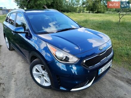 Синий Киа Niro, объемом двигателя 1.58 л и пробегом 170 тыс. км за 13200 $, фото 1 на Automoto.ua