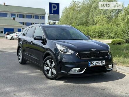 Синий Киа Niro, объемом двигателя 1.6 л и пробегом 161 тыс. км за 14500 $, фото 1 на Automoto.ua