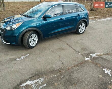 Синий Киа Niro, объемом двигателя 1.58 л и пробегом 148 тыс. км за 14200 $, фото 1 на Automoto.ua