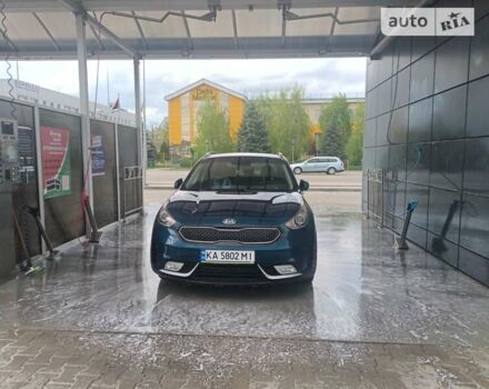 Синій Кіа Niro, об'ємом двигуна 1.58 л та пробігом 35 тис. км за 15800 $, фото 1 на Automoto.ua