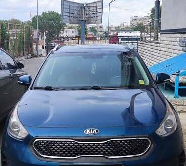 Киа Niro 2017 в Киеве на Automoto.ua Синий Киа Niro, объемом двигателя 1.58 л и пробегом 299 тыс. км за 12900 $, фото 1 на Automoto.ua
