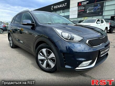Кіа Niro 2017 у Києві на Automoto.ua Синій Кіа Niro, об'ємом двигуна 1.6 л та пробігом 119 тис. км за 18877 $, фото 1 на Automoto.ua