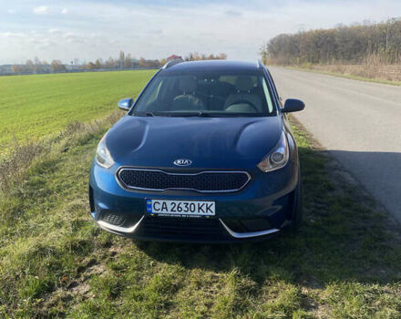 Синий Киа Niro, объемом двигателя 1.58 л и пробегом 197 тыс. км за 14800 $, фото 1 на Automoto.ua