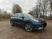 Синий Киа Niro, объемом двигателя 1.6 л и пробегом 120 тыс. км за 11300 $, фото 1 на Automoto.ua