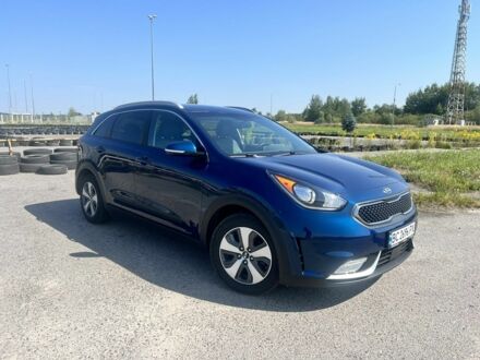 Синій Кіа Niro, об'ємом двигуна 1.6 л та пробігом 62 тис. км за 18700 $, фото 1 на Automoto.ua