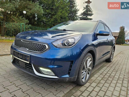 Синий Киа Niro, объемом двигателя 1.58 л и пробегом 168 тыс. км за 14000 $, фото 1 на Automoto.ua