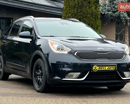 Синій Кіа Niro, об'ємом двигуна 1.58 л та пробігом 110 тис. км за 18300 $, фото 1 на Automoto.ua