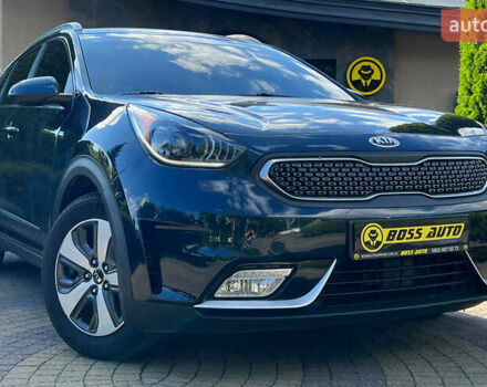 Синий Киа Niro, объемом двигателя 1.6 л и пробегом 152 тыс. км за 17200 $, фото 1 на Automoto.ua