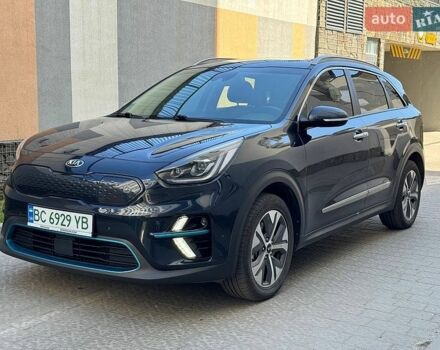 Синий Киа Niro, объемом двигателя 0 л и пробегом 130 тыс. км за 18000 $, фото 1 на Automoto.ua
