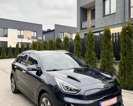 Синій Кіа Niro, об'ємом двигуна 0 л та пробігом 65 тис. км за 17600 $, фото 1 на Automoto.ua