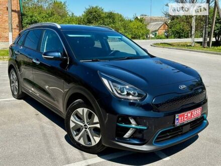 Синий Киа Niro, объемом двигателя 0 л и пробегом 122 тыс. км за 18400 $, фото 1 на Automoto.ua