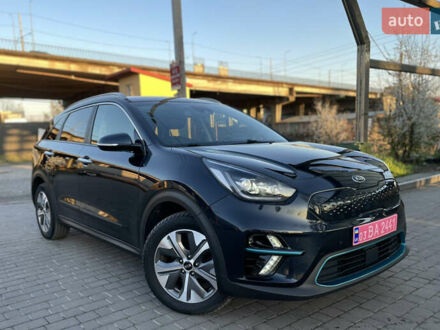 Кіа Niro 2019 у Львові на Automoto.ua Синій Кіа Niro, об'ємом двигуна 0 л та пробігом 129 тис. км за 17500 $, фото 1 на Automoto.ua