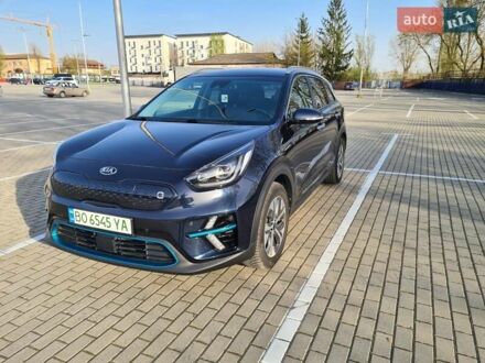 Киа Niro 2019 в Тернополе на Automoto.ua Синий Киа Niro, объемом двигателя 0 л и пробегом 86 тыс. км за 18400 $, фото 1 на Automoto.ua
