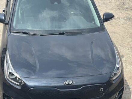 Киа Niro 2019 в Жмеренке на Automoto.ua Синий Киа Niro, объемом двигателя 0 л и пробегом 100 тыс. км за 17500 $, фото 1 на Automoto.ua