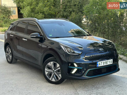 Синий Киа Niro, объемом двигателя 0 л и пробегом 155 тыс. км за 18650 $, фото 1 на Automoto.ua