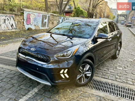 Синий Киа Niro, объемом двигателя 1.58 л и пробегом 52 тыс. км за 22000 $, фото 1 на Automoto.ua