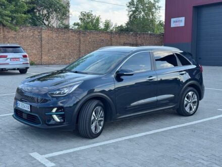 Синий Киа Niro, объемом двигателя 0 л и пробегом 201 тыс. км за 17801 $, фото 1 на Automoto.ua