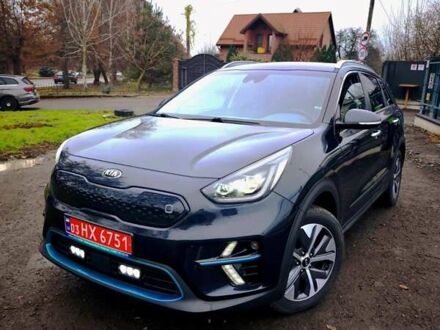Синій Кіа Niro, об'ємом двигуна 0 л та пробігом 150 тис. км за 18000 $, фото 1 на Automoto.ua
